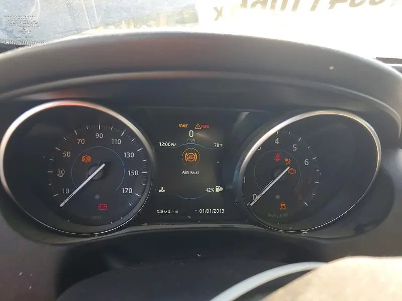 2017 JAGUAR XE PRESTIGE  