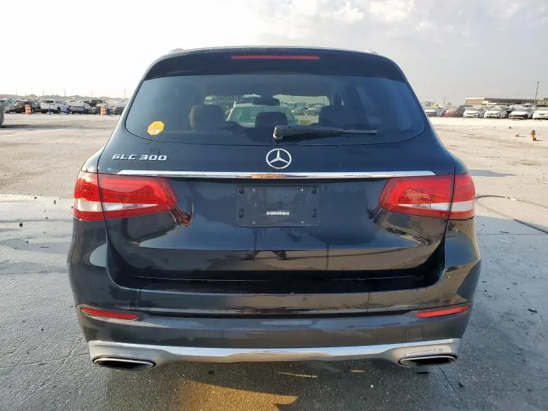 2019 MERCEDES-BENZ GLC 300  