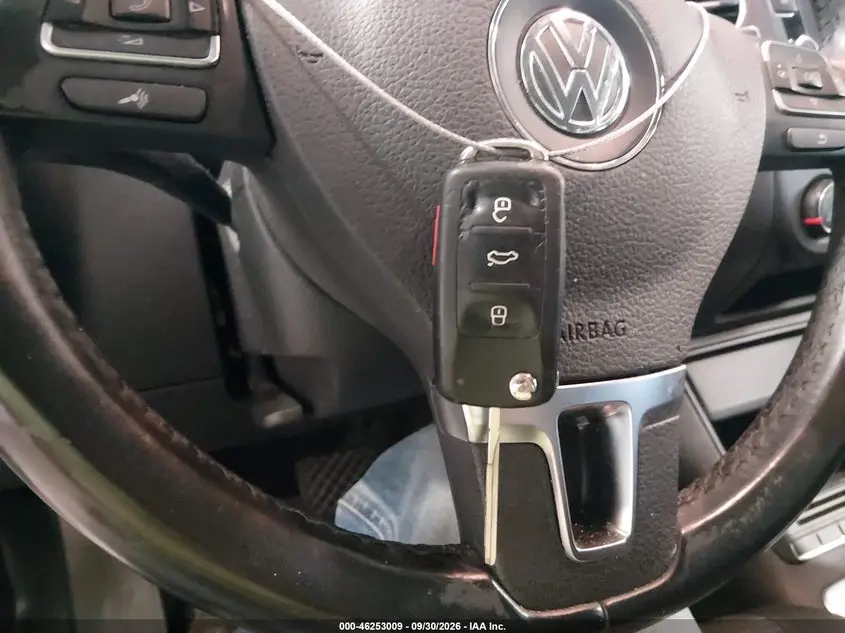 2015 VOLKSWAGEN TIGUAN S