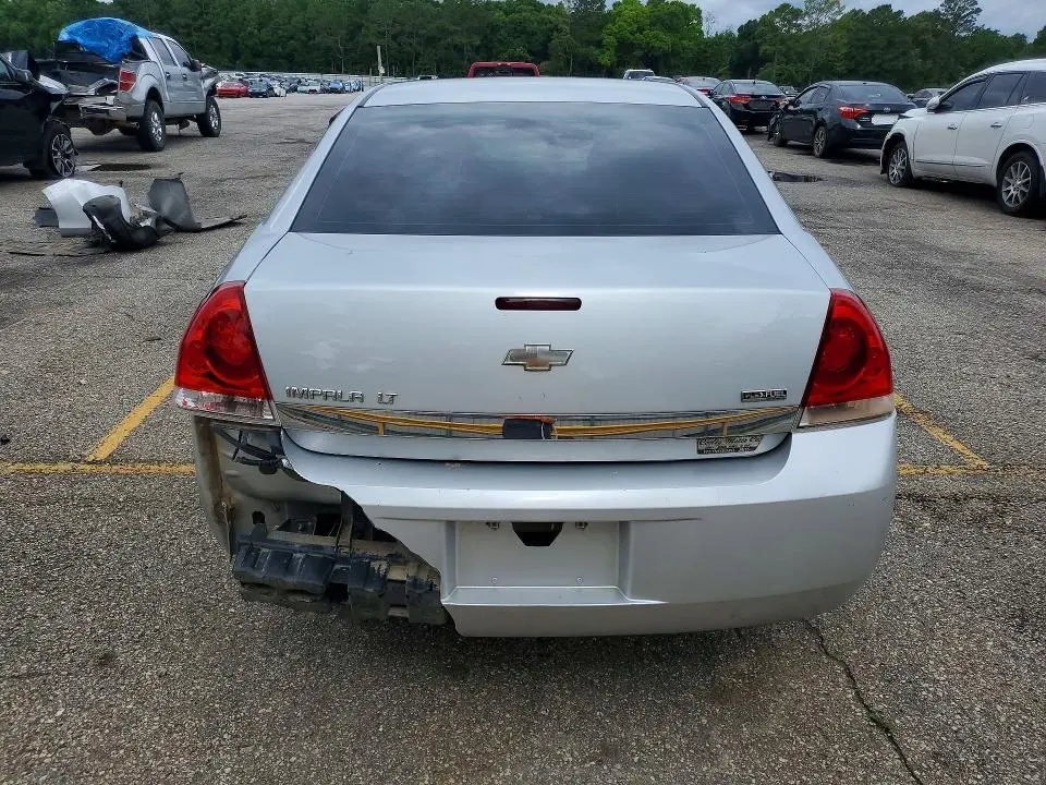 2010 CHEVROLET IMPALA LT  