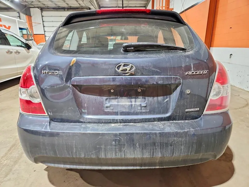 2011 HYUNDAI ACCENT SE  