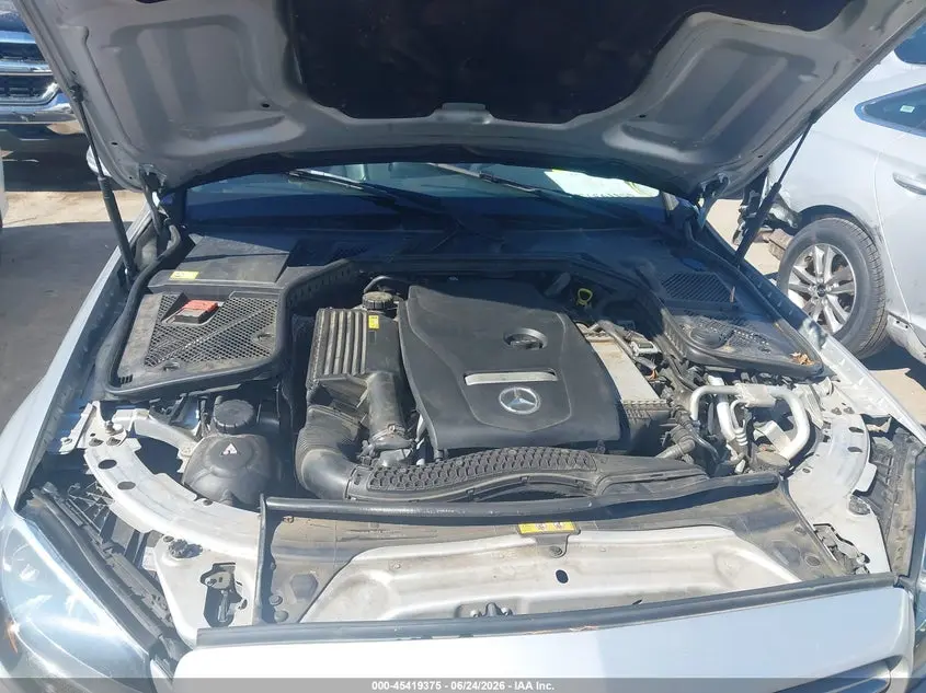 2015 MERCEDES-BENZ C 300  