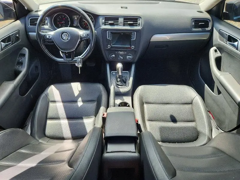 2017 VOLK JETTA SE   