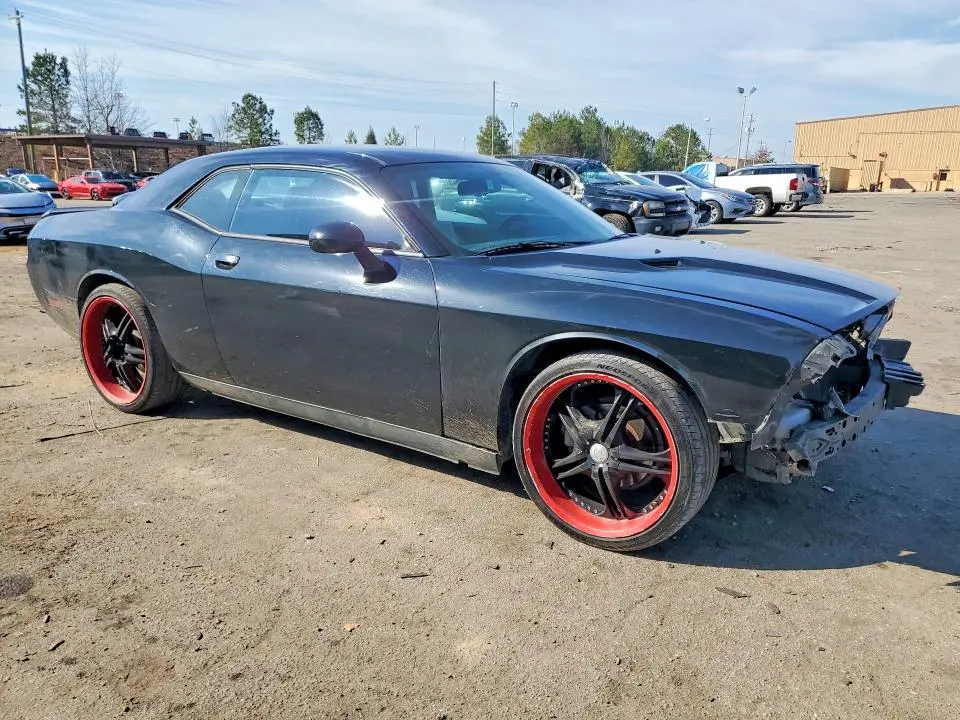 2013 DODGE CHALLENGER SXT  