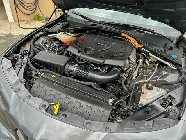 2017 ALFA ROMEO GIULIA TI Q4  