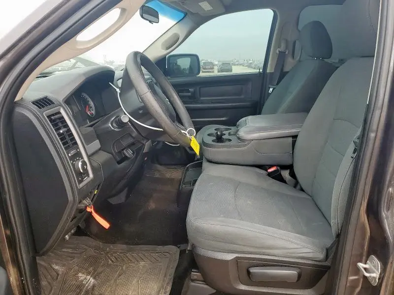 2014 RAM 1500 ST  