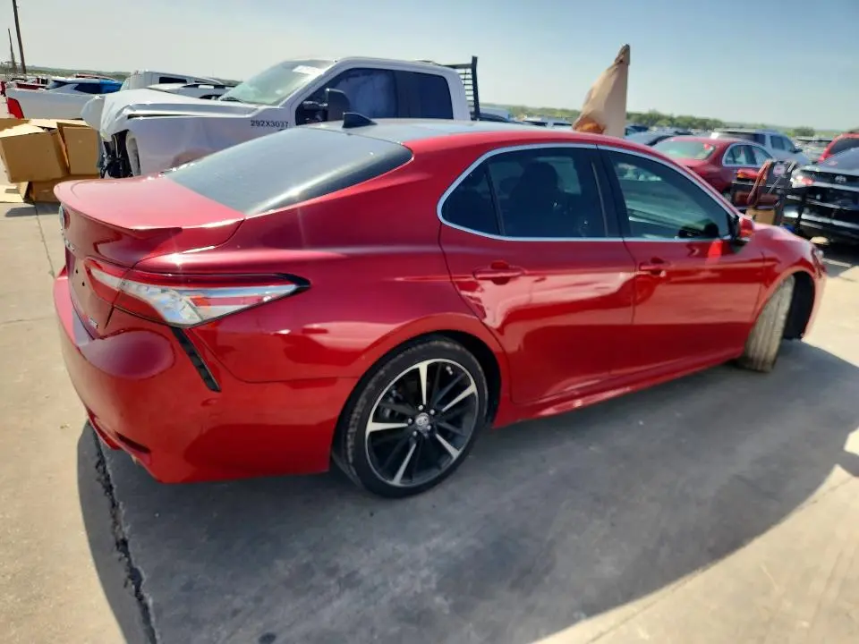 2019 TOYOTA CAMRY XSE  