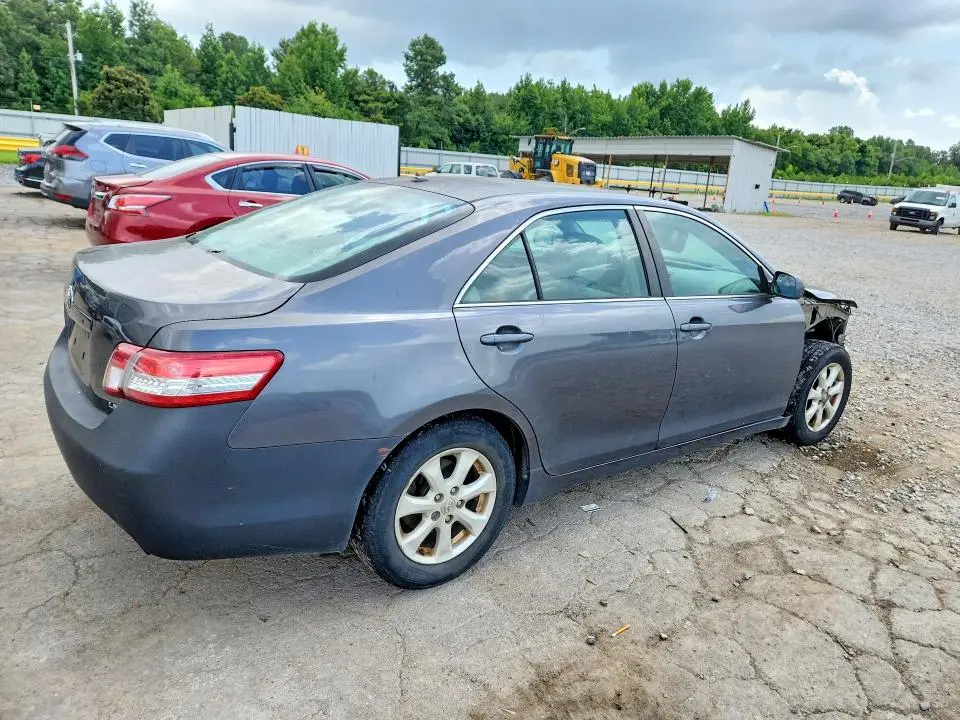 2011 TOYOTA CAMRY LE  
