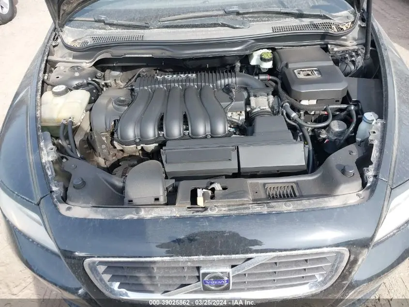 2010 VOLVO S40 2.4I
