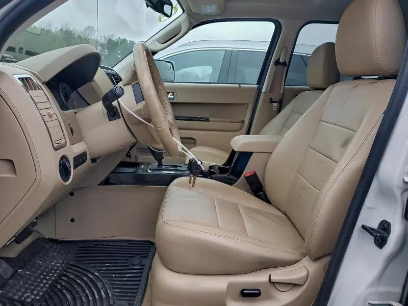 2011 FORD ESCAPE LIMITED  