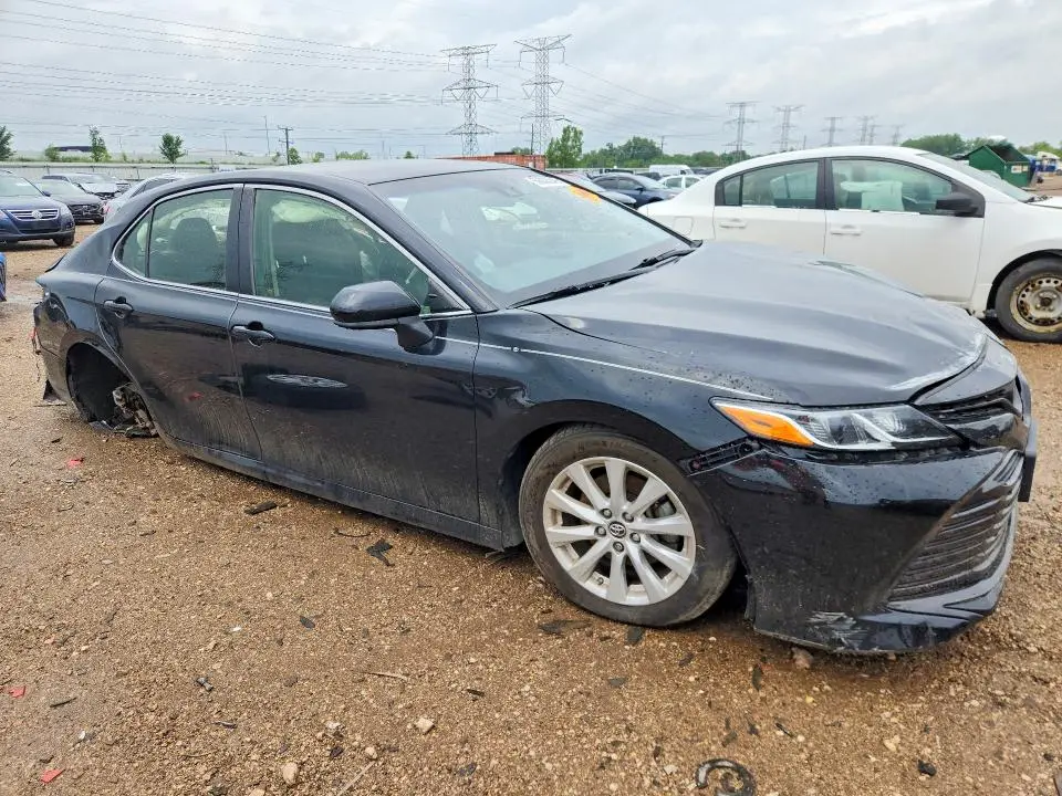 2018 TOYOTA CAMRY LE  