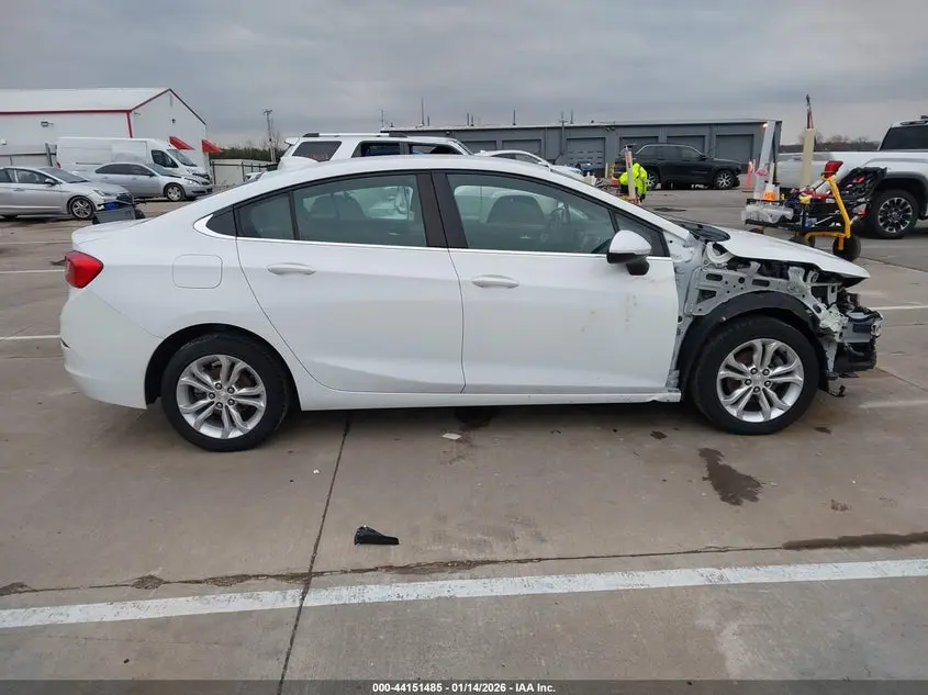 2019 CHEVROLET CRUZE LT
