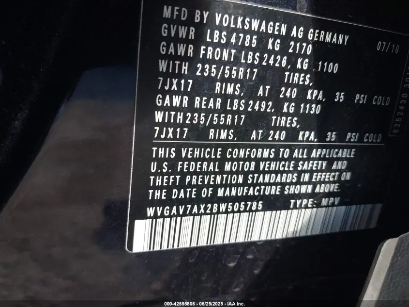2011 VOLKSWAGEN TIGUAN SE