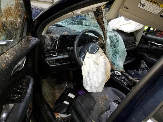 2023 KIA SPORTAGE EX  