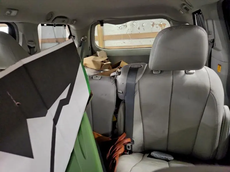 2013 TOYOTA SIENNA XLE  