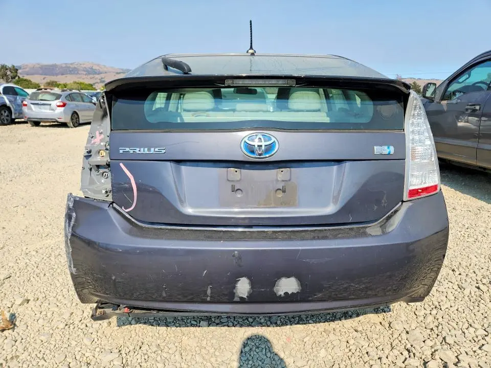 2010 TOYOTA PRIUS II  