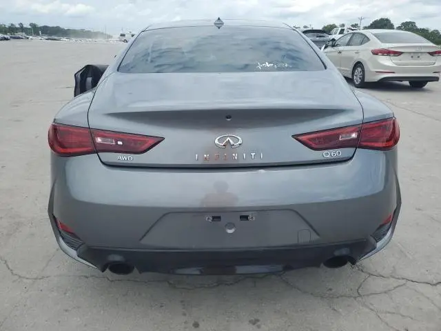 2018 INFINITI Q60 LUXE 300  