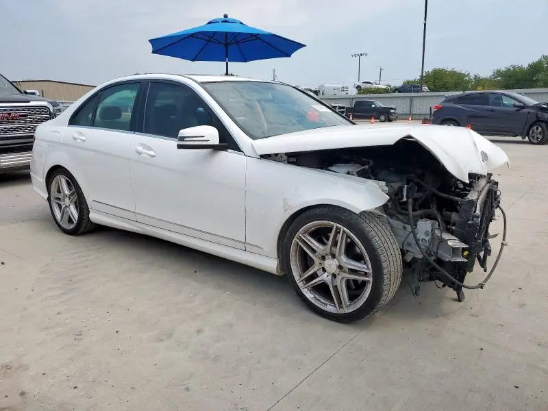 2013 MERCEDES-BENZ C 300 4MATIC  