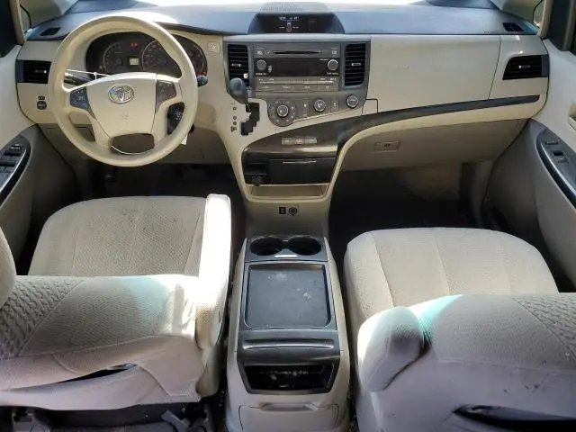 2011 TOYOTA SIENNA LE  
