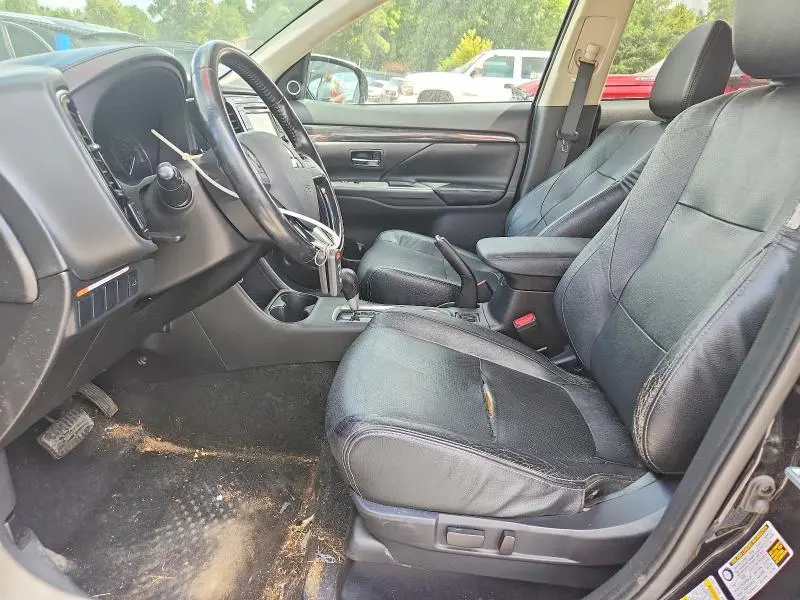 2016 MITSUBISHI OUTLANDER SE  