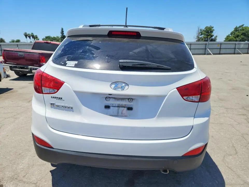 2015 HYUNDAI TUCSON SE  