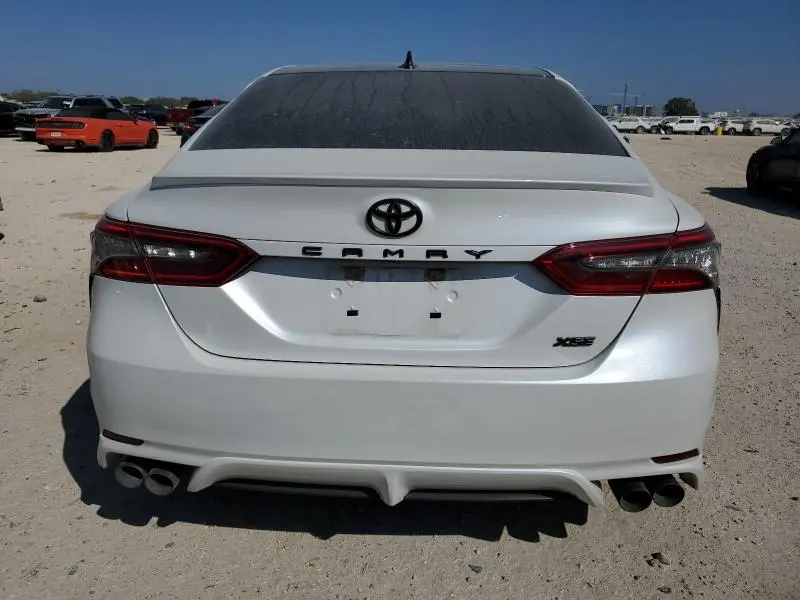 2021 TOYOTA CAMRY XSE  