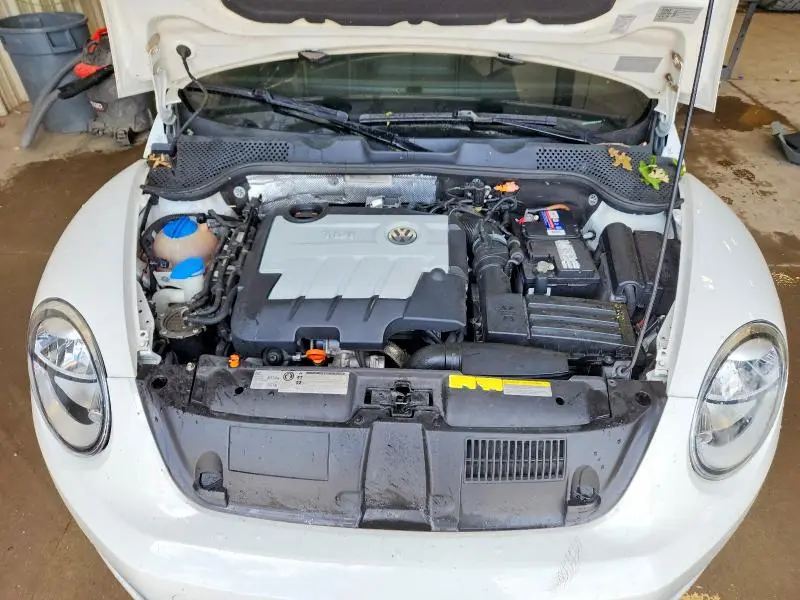 2013 VOLKSWAGEN BEETLE   