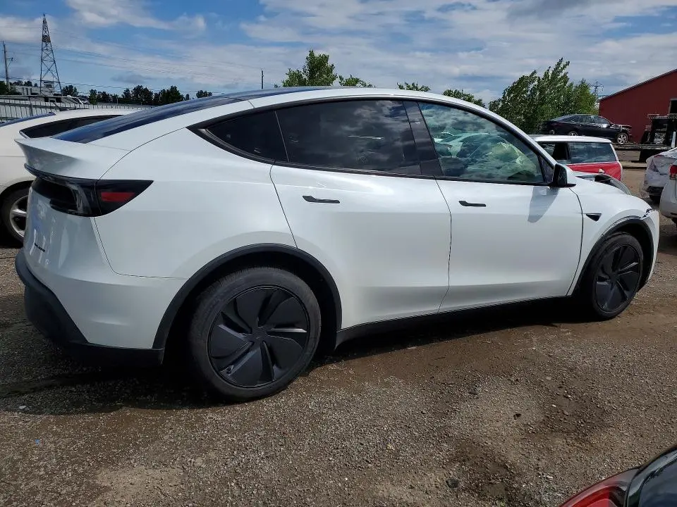 2026 TESLA MODEL Y   