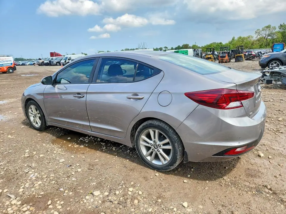 2020 HYUNDAI ELANTRA SE  
