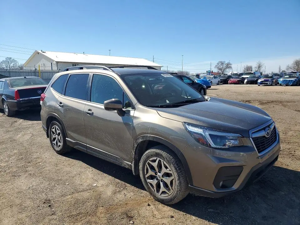 2021 SUBARU FORESTER PREMIUM  