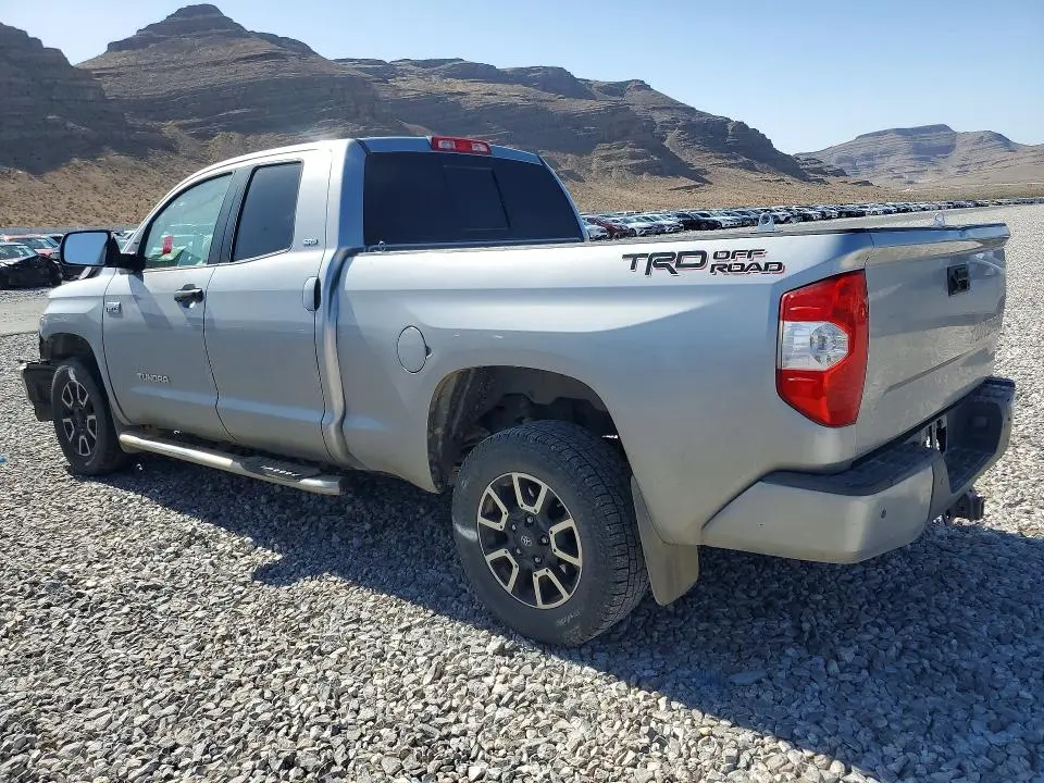 2016 TOYOTA TUNDRA SR5  