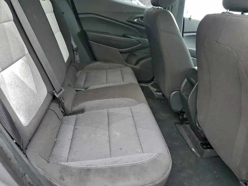 2025 CHEVROLET TRAX LS  