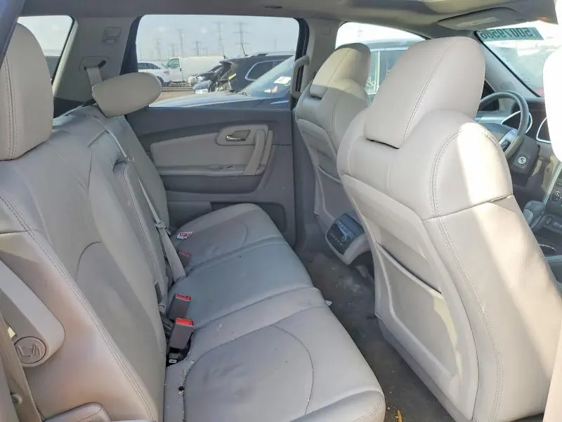2012 CHEVROLET TRAVERSE LT  