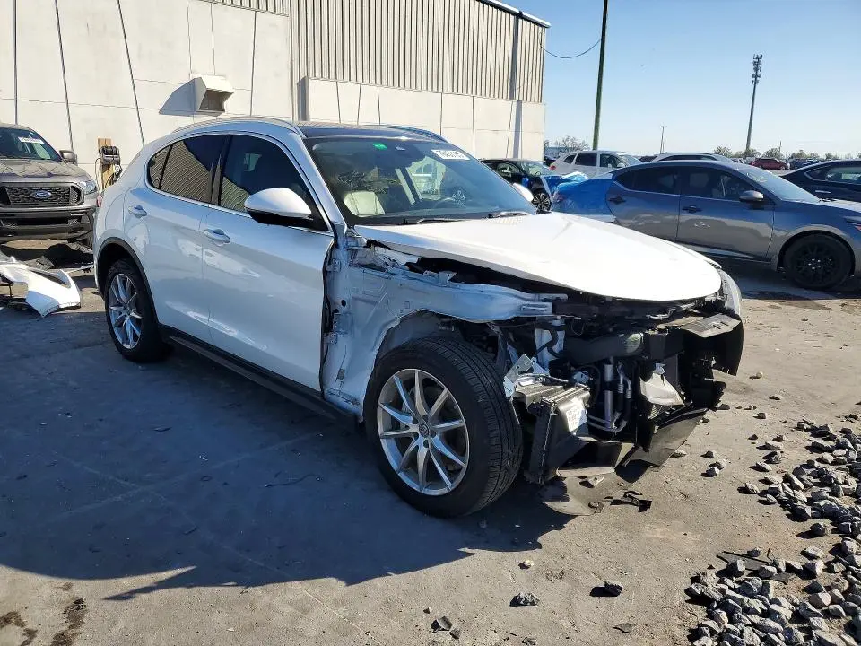 2019 ALFA ROMEO STELVIO TI  