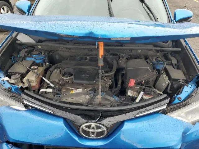 2017 TOYOTA RAV4 XLE  