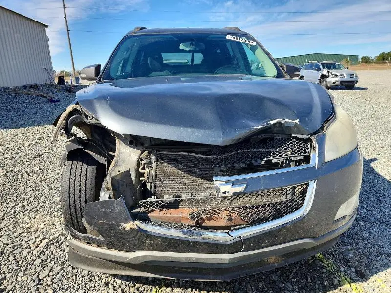 2010 CHEVROLET TRAVERSE LT  