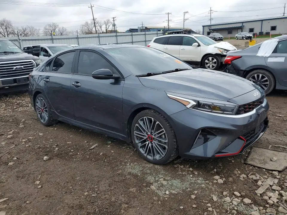 2022 KIA FORTE GT  