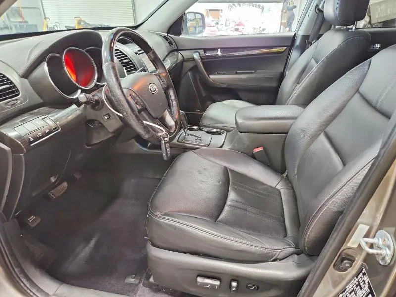 2013 KIA SORENTO SX  