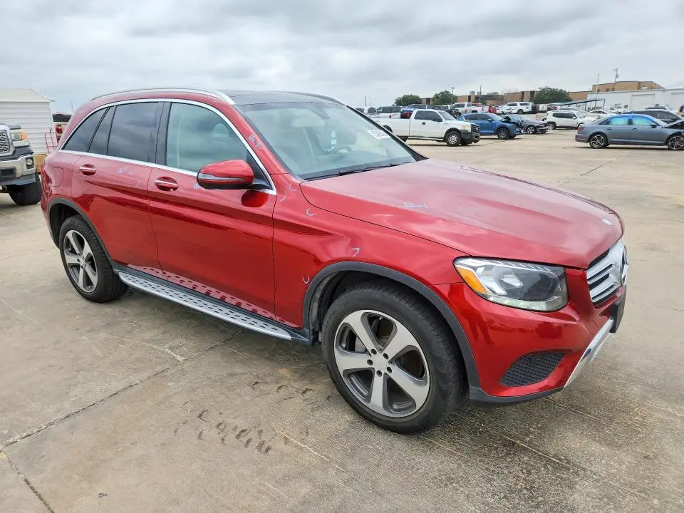 2016 MERCEDES-BENZ GLC 300  