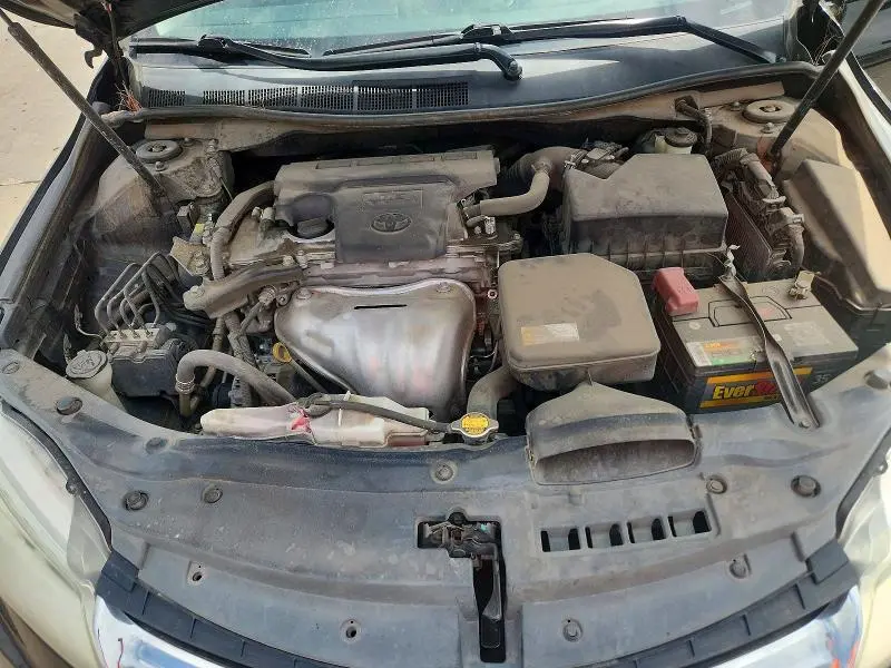 2016 TOYOTA CAMRY XLE  
