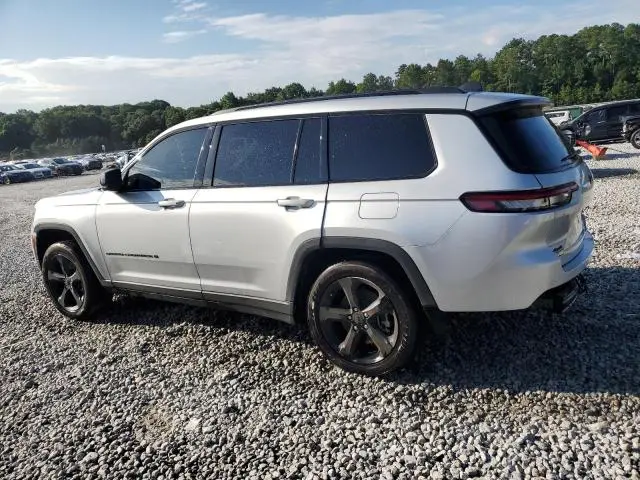 2024 JEEP GRAND CHEROKEE L LAREDO  