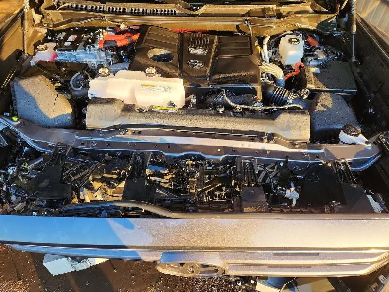 2025 TOYOTA SEQUOIA SR5  