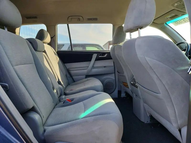 2012 TOYOTA HIGHLANDER BASE  