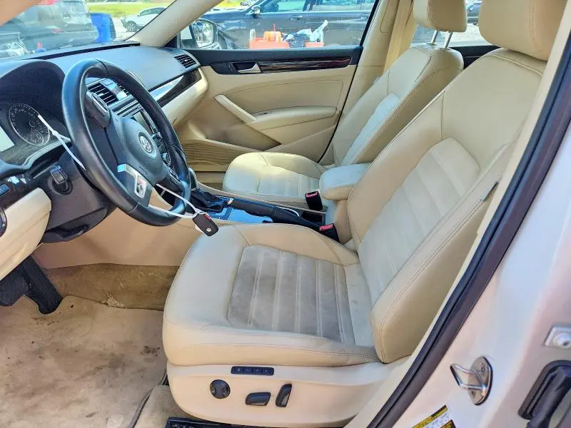 2015 VOLKSWAGEN PASSAT SEL  