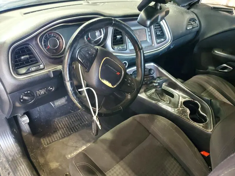 2015 DODGE CHALLENGER SXT  