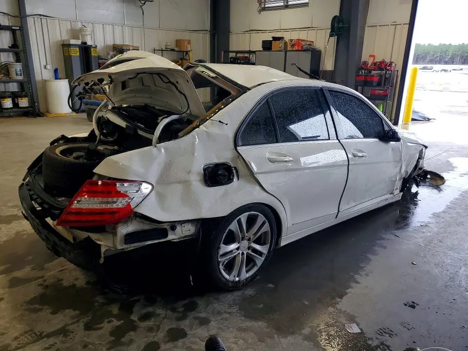 2013 MERCEDES-BENZ C 250  