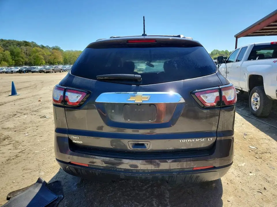 2016 CHEVROLET TRAVERSE LT  