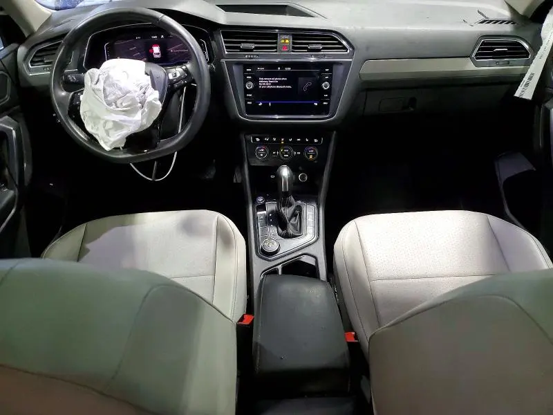2021 VOLKSWAGEN TIGUAN SE  