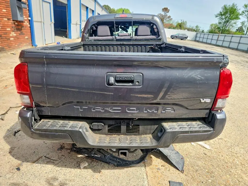 2018 TOYOTA TACOMA TRD SPORT  