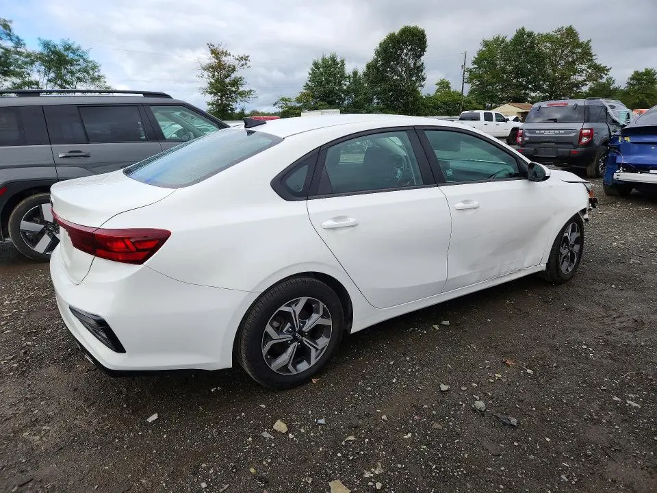 2020 KIA FORTE LXS  